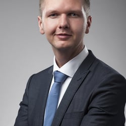 Photographer Jun - Toronto Executive Business Head shot Photography Jonson