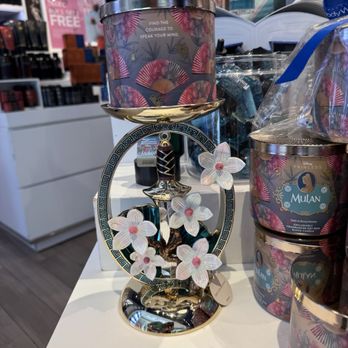 Bath & Body Works - Cosmetics & Beauty Supply Near Me - Memphis, Tennessee Bath & Body Works - Cosmetics & Beauty Supply Near Me - Memphis, Tennessee