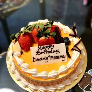 Elvin's Bakery - Mango Mousse Cake - Bakeries Near Me - Honolulu, Hawaii