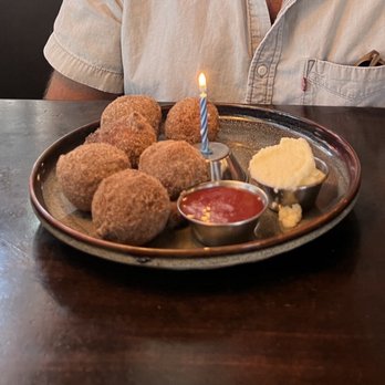 Drake Downtown Bend - Birthday Ricotta Donuts - New American Near Me - Bend, Oregon