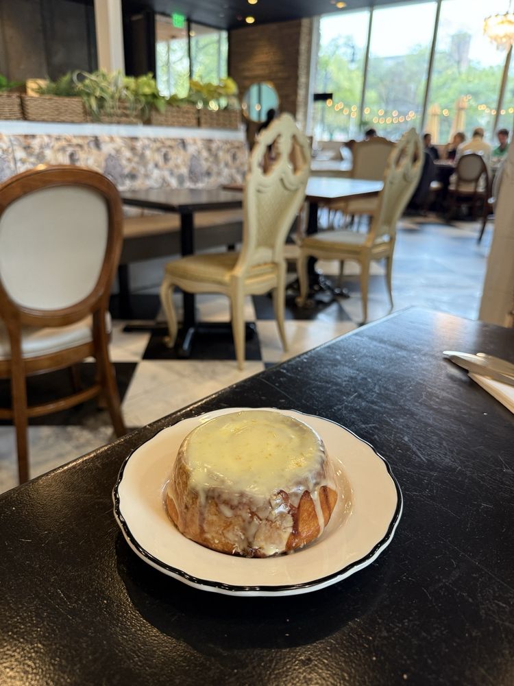 The Studio Bar and Cafe