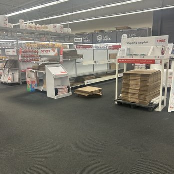 Staples - Shipping Centers Near Me - Fayetteville, Georgia Staples - Shipping Centers Near Me - Fayetteville, Georgia
