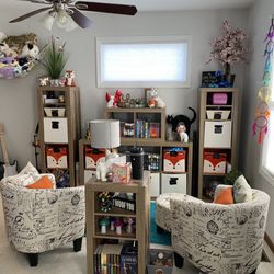 Orderly Abode - After - a pre-teen space to envy.  Books, sitting area, and plenty of toy storage.