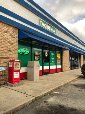 Tortilleria Y Taqueria Leon by null