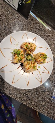 Yama Sushi by null
