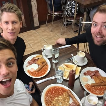 Al's Cafe - British Near Me - London, XGL