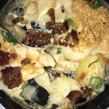 Bacari W 3rd - Hunter's Mac & Cheese ($10) w/ bacon ($2) - Breakfast & Brunch Near Me - Los Angeles, California Bacari W 3rd - Hunter's Mac & Cheese ($10) w/ bacon ($2) - Breakfast & Brunch Near Me - Los Angeles, California