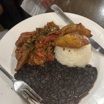 Chao Pescao - Ropa Vieja - Caribbean Near Me - San Francisco, California Chao Pescao - Ropa Vieja - Caribbean Near Me - San Francisco, California