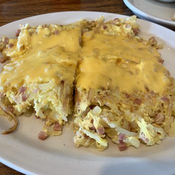 Mohnen's Family Restaurant - Eggs Welby - Breakfast & Brunch Near Me - Appleton, Wisconsin