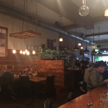 Catch 122 - Breakfast & Brunch Near Me - North Vancouver, British Columbia