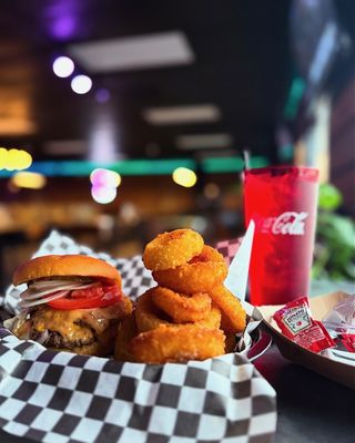 Pooky Jane's Kitchen and Pub by null