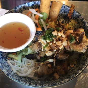 Lunch Lady - BÚN THỊT NỚNG CHẢ GIÒ (pork skewers and vermicelli) - Vietnamese Near Me - Vancouver, British Columbia Lunch Lady - BÚN THỊT NỚNG CHẢ GIÒ (pork skewers and vermicelli) - Vietnamese Near Me - Vancouver, British Columbia