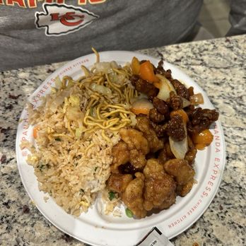 Panda Express - Beijing beef and orange chicken plate - Chinese Near Me - Burleson, Texas Panda Express - Beijing beef and orange chicken plate - Chinese Near Me - Burleson, Texas
