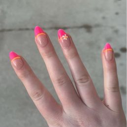 French tip nail art