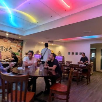 Supreme Restaurant - Inside - Shanghainese Near Me - New York, New York Supreme Restaurant - Inside - Shanghainese Near Me - New York, New York