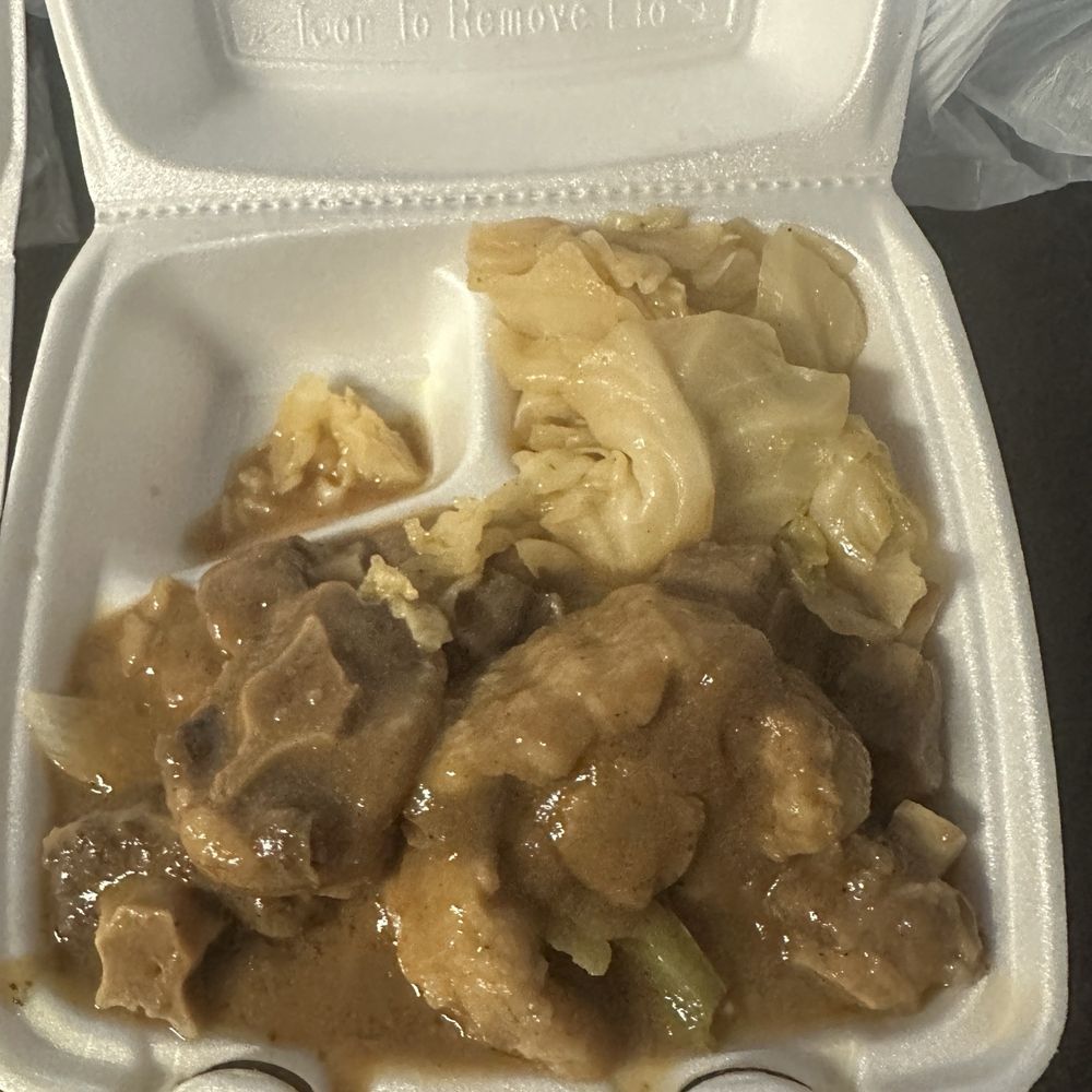 Mikki's Soul Food Cafe - The oxtails and cabbage - Soul Food Near Me - Houston, Texas Mikki's Soul Food Cafe - The oxtails and cabbage - Soul Food Near Me - Houston, Texas
