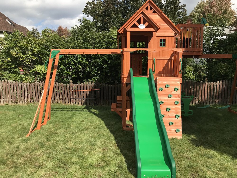 Slide of Assemble Handyman Service