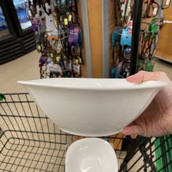 Dollar Tree - Found this bowl that I will use as a candy dish for a staff retreat. (6.18.25)