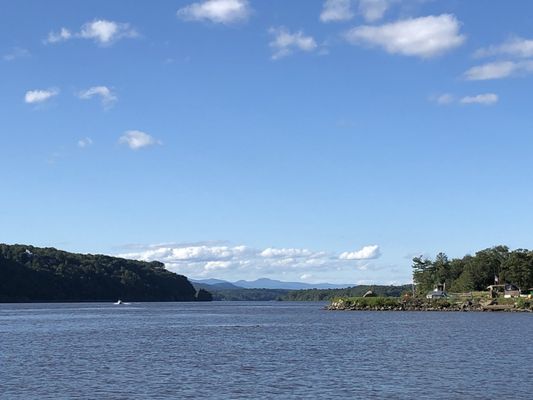 Quiet Cove Riverfront Park by null