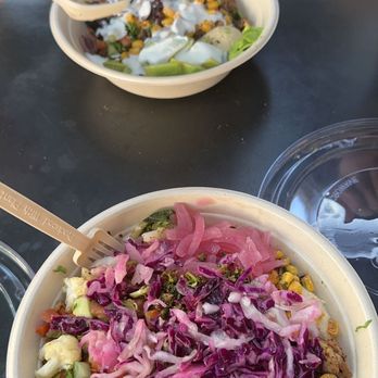 CAVA - Mediterranean Near Me - Pasadena, California