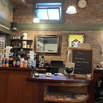 Hillbottom Pie - Pizza Near Me - Port Townsend, Washington