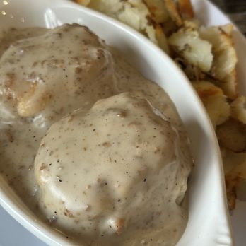 Inn On Coventry - Sausage Gravy and Biscuits - Diners Near Me - Cleveland, Ohio Inn On Coventry - Sausage Gravy and Biscuits - Diners Near Me - Cleveland, Ohio