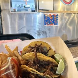 Muncheez - Mochomo Tacos called "Los Hilos del Norte"