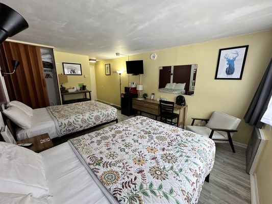 Snowdon Chalet Motel by null