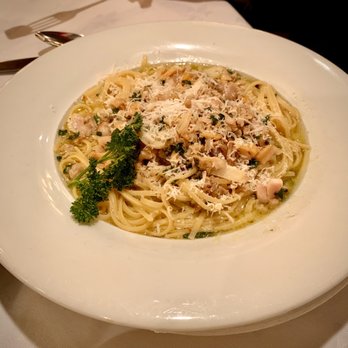 Michael's - Clams with linguine - Italian Near Me - Brooklyn, New York