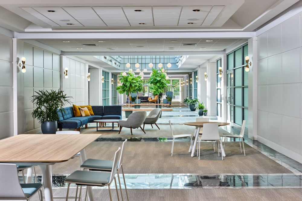 Top Hat.Coffee Lounge