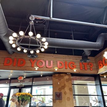 Big Chicken - Chicken Shop Near Me - Las Vegas, Nevada