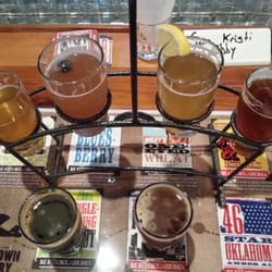 Bricktown Brewery - Try beer sampler