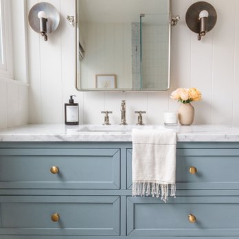 Miller House Design - Vanity in bathroom - Interior Design Near Me Miller House Design - Vanity in bathroom - Interior Design Near Me