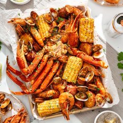 The Juicy Crab Cumming - Amazing crab boil