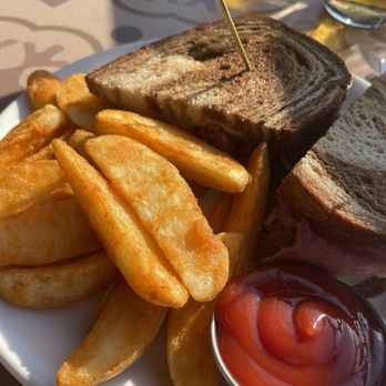 Fado Pub & Kitchen - Signature Reuben with fries - Irish Near Me - Dublin, Ohio