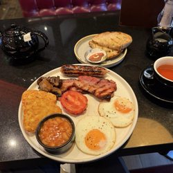 Angus Steak House - Full English Breakfast