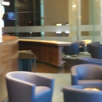 Le Merigot Hotel - Breakfast area - Hotels Near Me - Evansville, Indiana