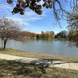 Richmond Hills Park - Big pond