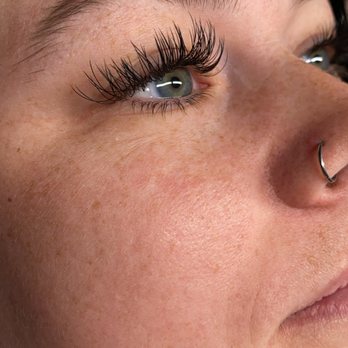 Bella Spa - Eyelash Service Near Me - Houston, Texas