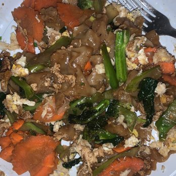 Coco Thai - Crab Pad See Ew - Thai Near Me - Brooklyn, New York Coco Thai - Crab Pad See Ew - Thai Near Me - Brooklyn, New York