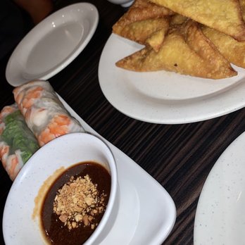 Viet Taste - Appetizers: Spring rolls and crab Rangoon - perfect for 2 people - Vietnamese Near Me - Palatine, Illinois