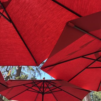 The Cliff House - Covered patio - Canadian (New) Near Me - North Vancouver, British Columbia The Cliff House - Covered patio - Canadian (New) Near Me - North Vancouver, British Columbia