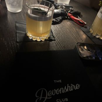 The Devonshire Club - Happy hour cocktail - Wine Bars Near Me - Dallas, Texas The Devonshire Club - Happy hour cocktail - Wine Bars Near Me - Dallas, Texas