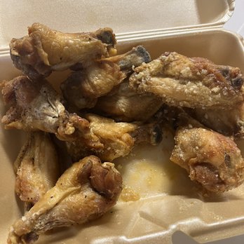 Wingstop - I ordered lemon pepper and garlic Parmesan.. the wings were super dry and no sauce was on them so I asked to remake them ... - Chicken Wings Near Me - Henderson, Nevada