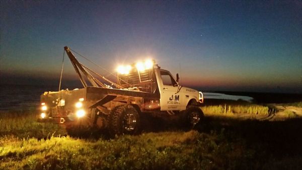 J & M Wrecker Services Inc