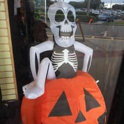 Halloween Express - Halloween shopping