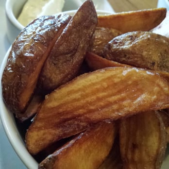 Fable Kitchen - Frites with Garlic Aioli - Canadian (New) Near Me - Vancouver, British Columbia