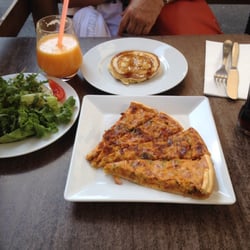 Tout Simplement - Looks good