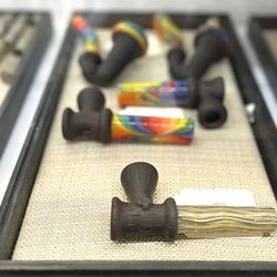 RR Vapes - Chad G Glass
hand pipes and Water pipes 
AVAILABLE