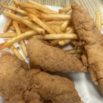 BabyStacks Cafe - Centennial - Chicken and fries - New American Near Me - Las Vegas, Nevada